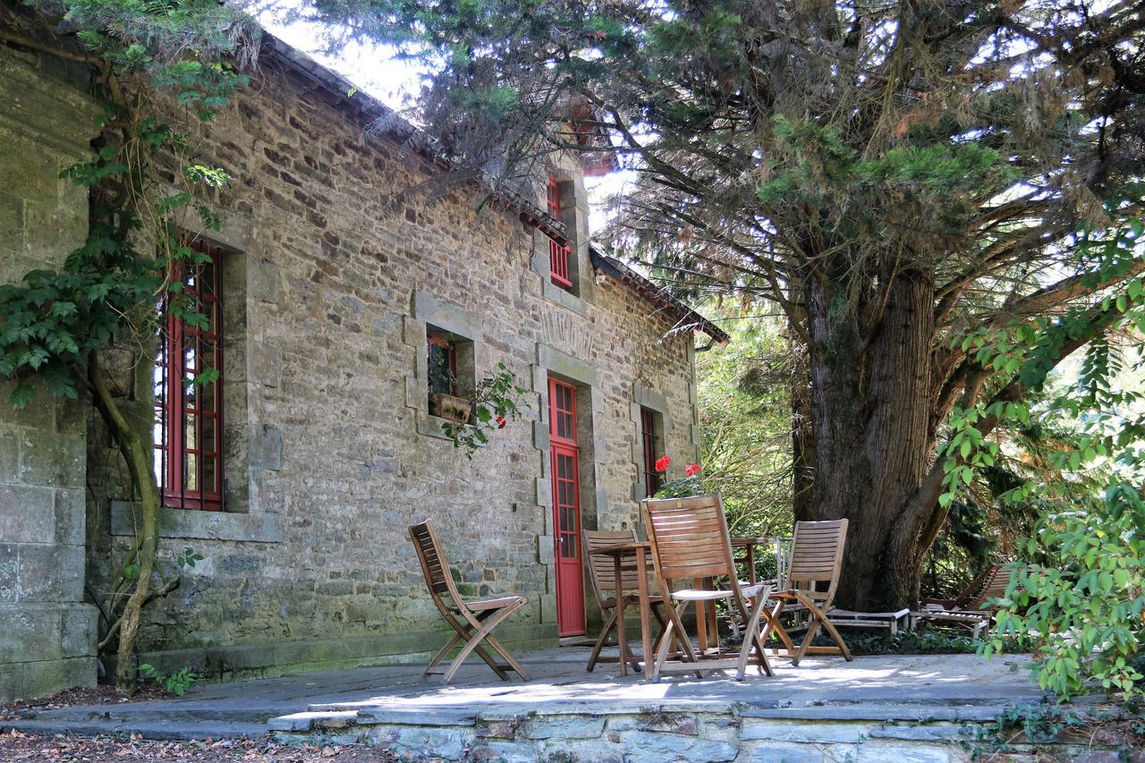 Cottage Du Manoir De Tregaray Sixt-sur-Aff Dış mekan fotoğraf